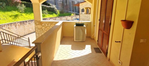 3 rooms Apartment in Corciano, Italy No. 109653 4
