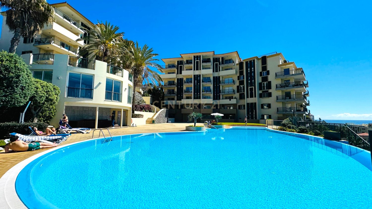 4 bedrooms Apartment in Funchal, Portugal No. 122541