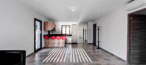 3 bedrooms House in Ghisonaccia, France No. 43486 7