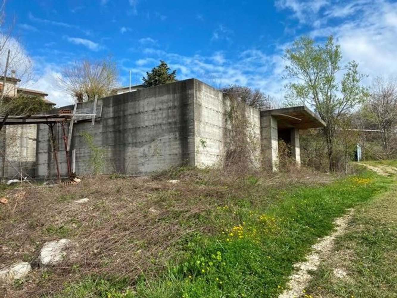 2400m² Land in Mercatino Conca, Italy No. 362630