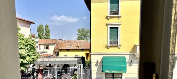 Дом с 8 комнатами в Брешиа, Италия № 324972 34