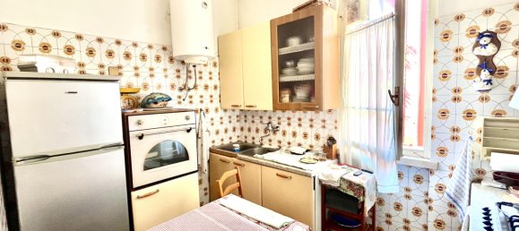 Дом с 8 комнатами в Брешиа, Италия № 324972 48