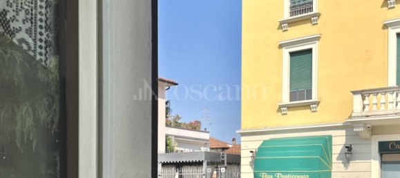 Дом с 8 комнатами в Брешиа, Италия № 324972 4