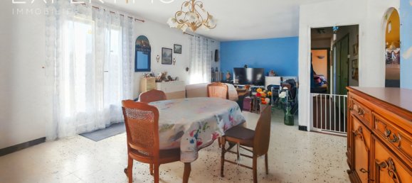 2 bedrooms House in Nogent-le-Roi, France No. 45428 8