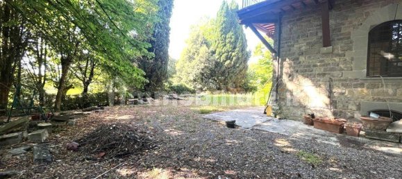 2 bedrooms Apartment in Vaglia, Italy No. 271466 4