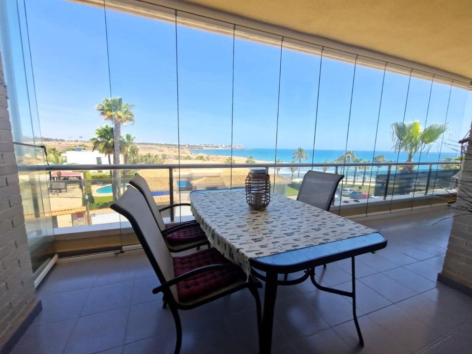 Apartamento de 3 dormitorios en Alicante, Spain No. 280727