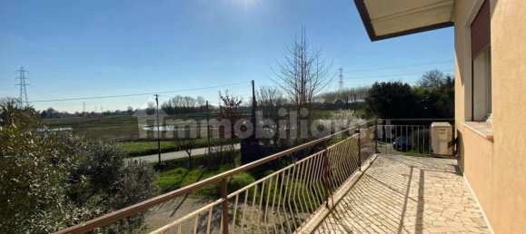 3 bedrooms House in Venice, Italy No. 223736 3