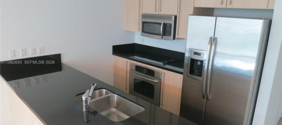 1 غرف نوم عقار تجاري في Miami, الولايات المتحدة رقم 614613 3