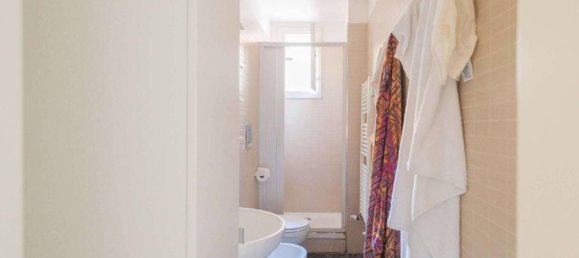 5غرفة شقة في Rome, Italy رقم 27094 77