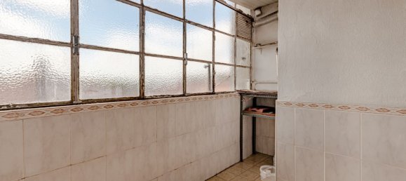 322m² Building in Valbom, Portugal No. 45103 25