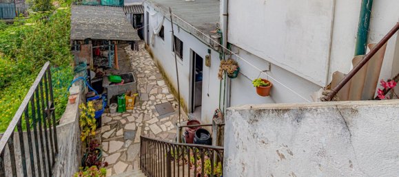 322m² Building in Valbom, Portugal No. 45103 17