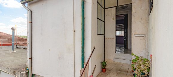 322m² Building in Valbom, Portugal No. 45103 18