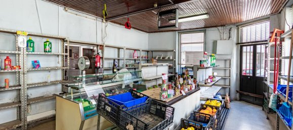 322m² Building in Valbom, Portugal No. 45103 36