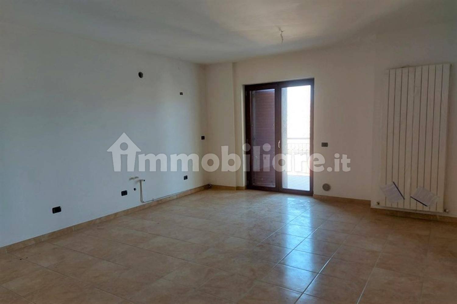 Escritório em Sant'Egidio alla Vibrata, Italy 108 m² N.º 342994