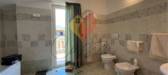 Villa de 6 habitaciónes en Corropoli, Italy No. 132184 16