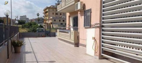 Квартира с 4 комнатами в Лентини, Италия № 43260 11