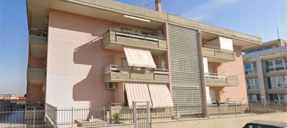 Квартира с 4 комнатами в Лентини, Италия № 43260 4