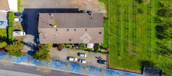 Квартира с 4 комнатами в Реджо Эмилия, Италия № 4733 42