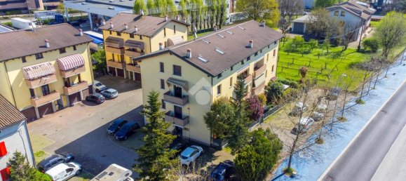 Квартира с 4 комнатами в Реджо Эмилия, Италия № 4733 43