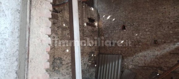 3 rooms Apartment in Carugo, Italy No. 359278 10