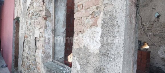 3 rooms Apartment in Carugo, Italy No. 359278 9