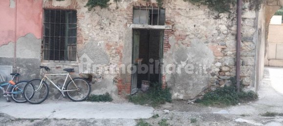 3 rooms Apartment in Carugo, Italy No. 359278 2