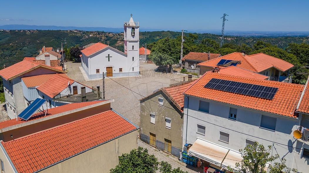 3 bedrooms House in Seia, Portugal No. 277236