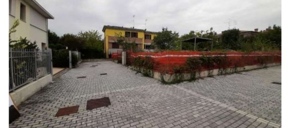 Land in Castelfranco Emilia, Italy No. 342709 3