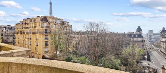 5 bedrooms Apartment in Paris, France No. 345044 4