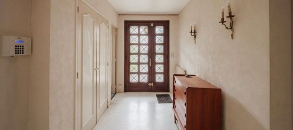 5 bedrooms House in Albi, France No. 311436 17