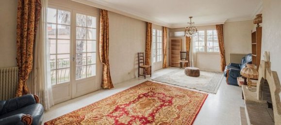 5 bedrooms House in Albi, France No. 311436 4