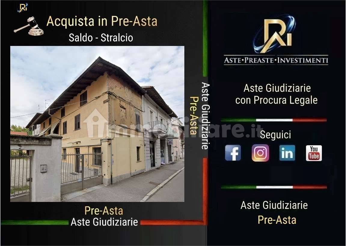 1 bedroom Apartment in Busto Arsizio, Italy No. 13061