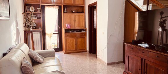 4 Schlafzimmer Haus in Anzio, Italy, Nr. 321442 3