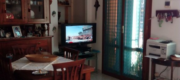 3 rooms House in Bibbiano, Italy No. 253960 4