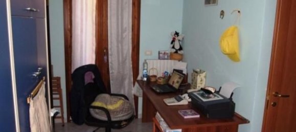 3 rooms House in Bibbiano, Italy No. 253960 10