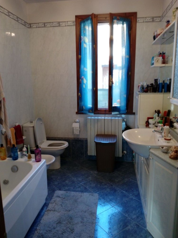 3 rooms House in Bibbiano, Italy No. 253960