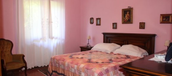 Villa de 6 dormitorios en Carrara, Italy No. 45775 13