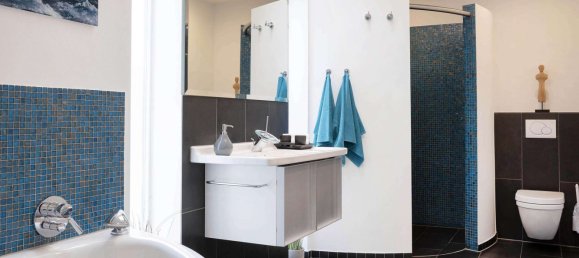 2 bedrooms Apartment in Eimsbuttel, Germany No. 16072 9