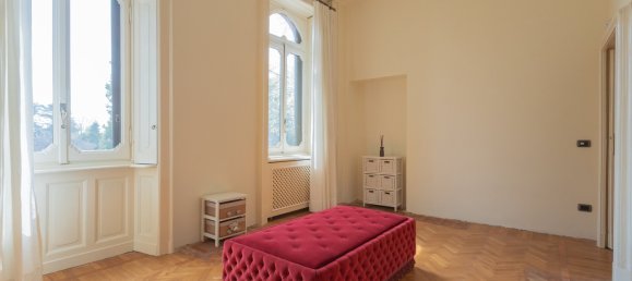 Вилла с 15 спальнями в Варесе, Италия № 188330 49