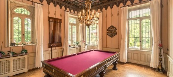 Вилла с 15 спальнями в Варесе, Италия № 188330 36