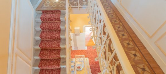 Вилла с 15 спальнями в Варесе, Италия № 188330 40