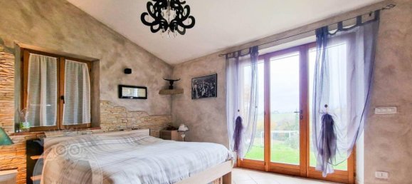 5 rooms House in Cortona, Italy No. 134089 8