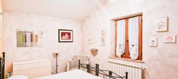 5 rooms House in Cortona, Italy No. 134089 16