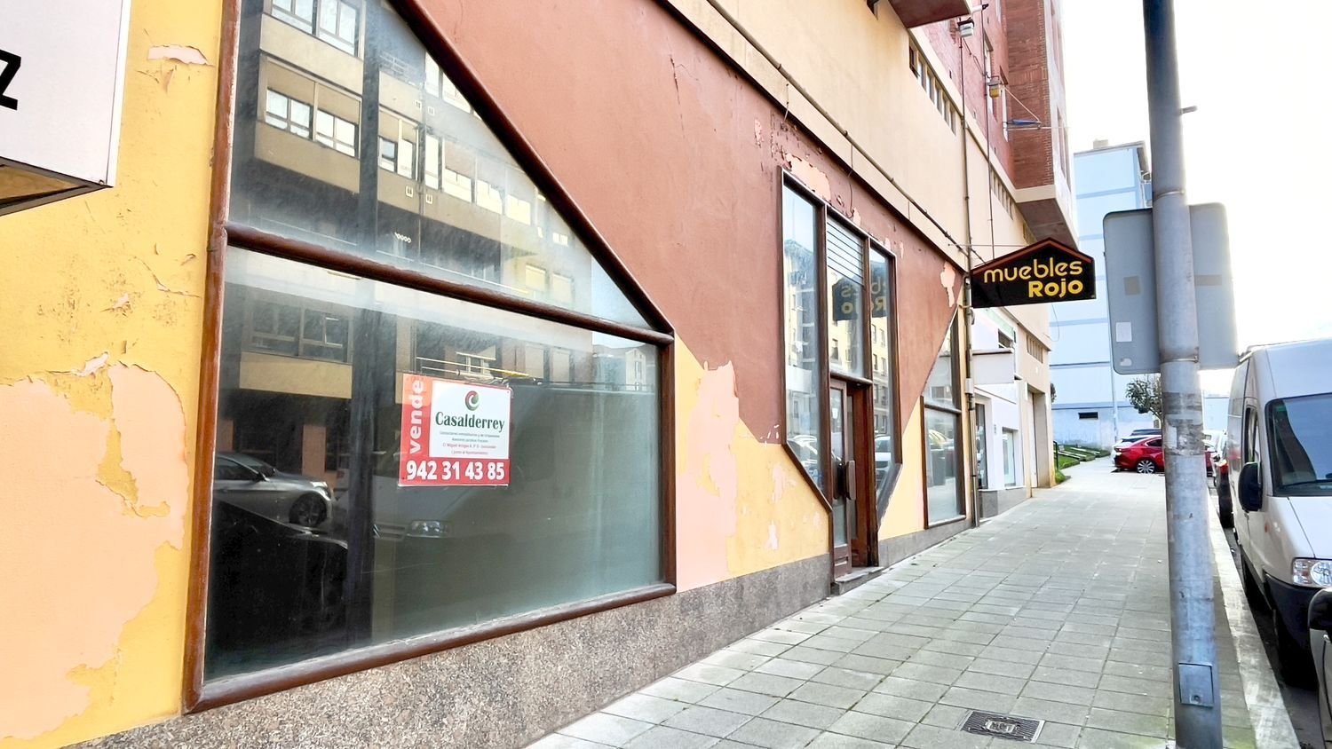 Propiedad comercial en Santander, Spain 108 m² No. 149890