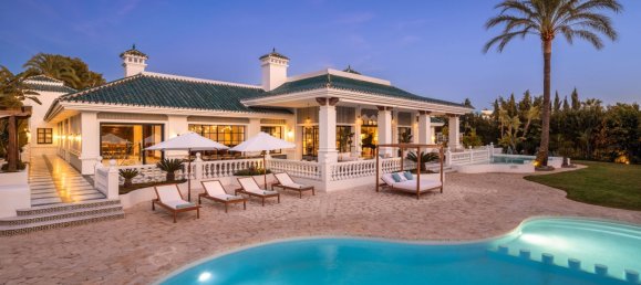 12 Schlafzimmer Villa in Marbella, Spain, Nr. 102187 2