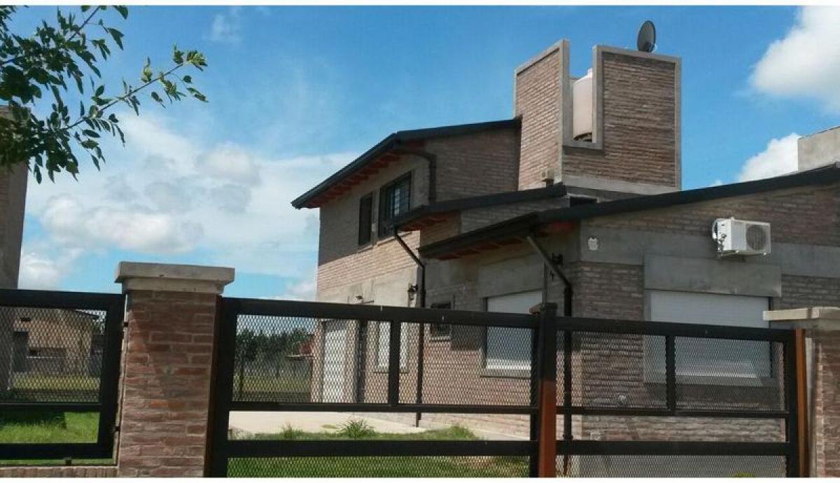 2 bedrooms House in Santa Fe, Argentina No. 56442