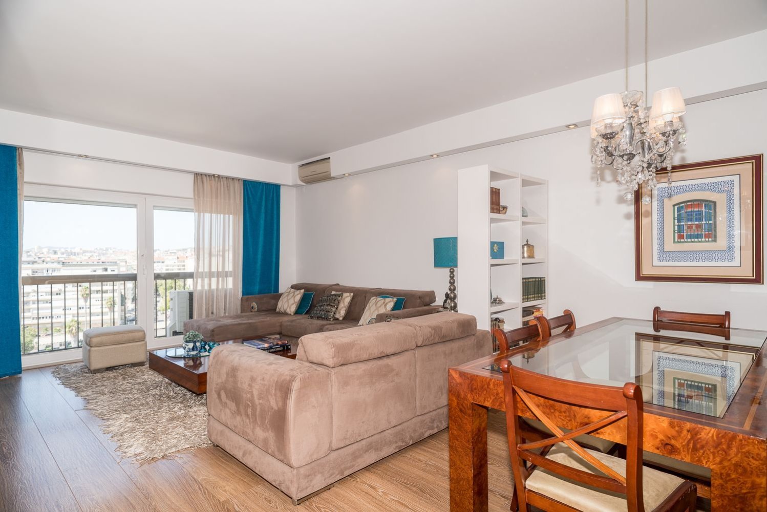 4 bedrooms Apartment in Lisbon, Portugal No. 124907