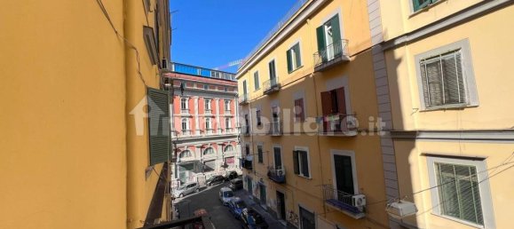 4 rooms Apartment in Naples, Italy No. 40497 11