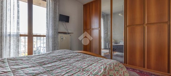 3-salle Appartement à Marnate, Italy No. 7334 20