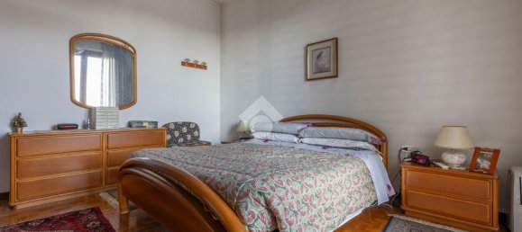 3-salle Appartement à Marnate, Italy No. 7334 18